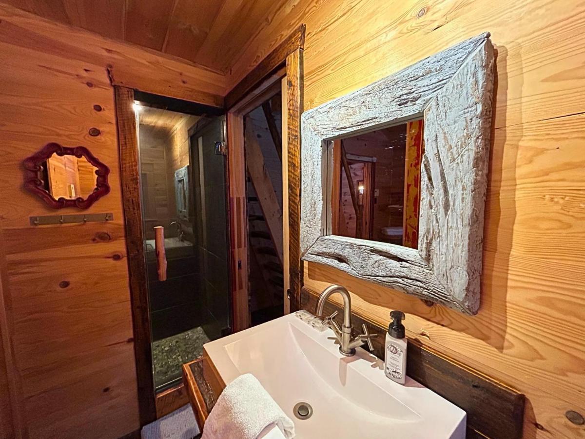 HUSKY - Chalets de Moh - Jacuzzi La Malbaie Exterior foto